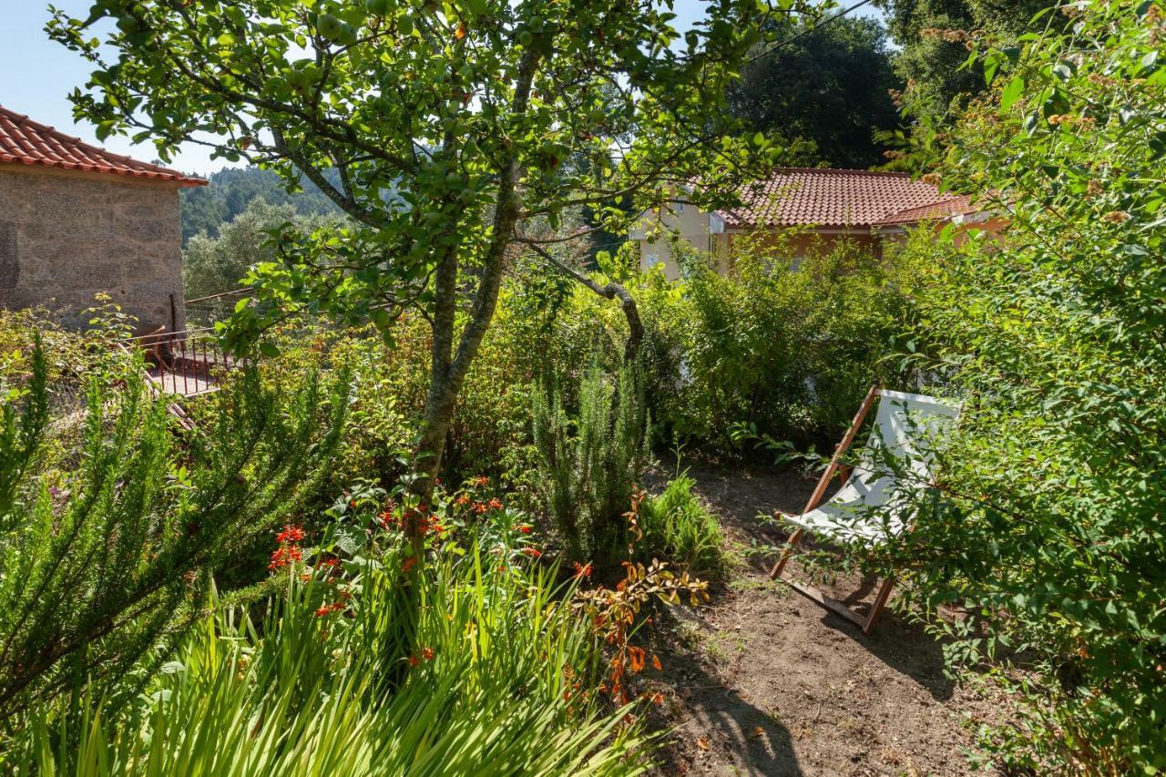Casa Do Eido - Sustainable Living & Nature Experiences 吉尔斯 外观 照片
